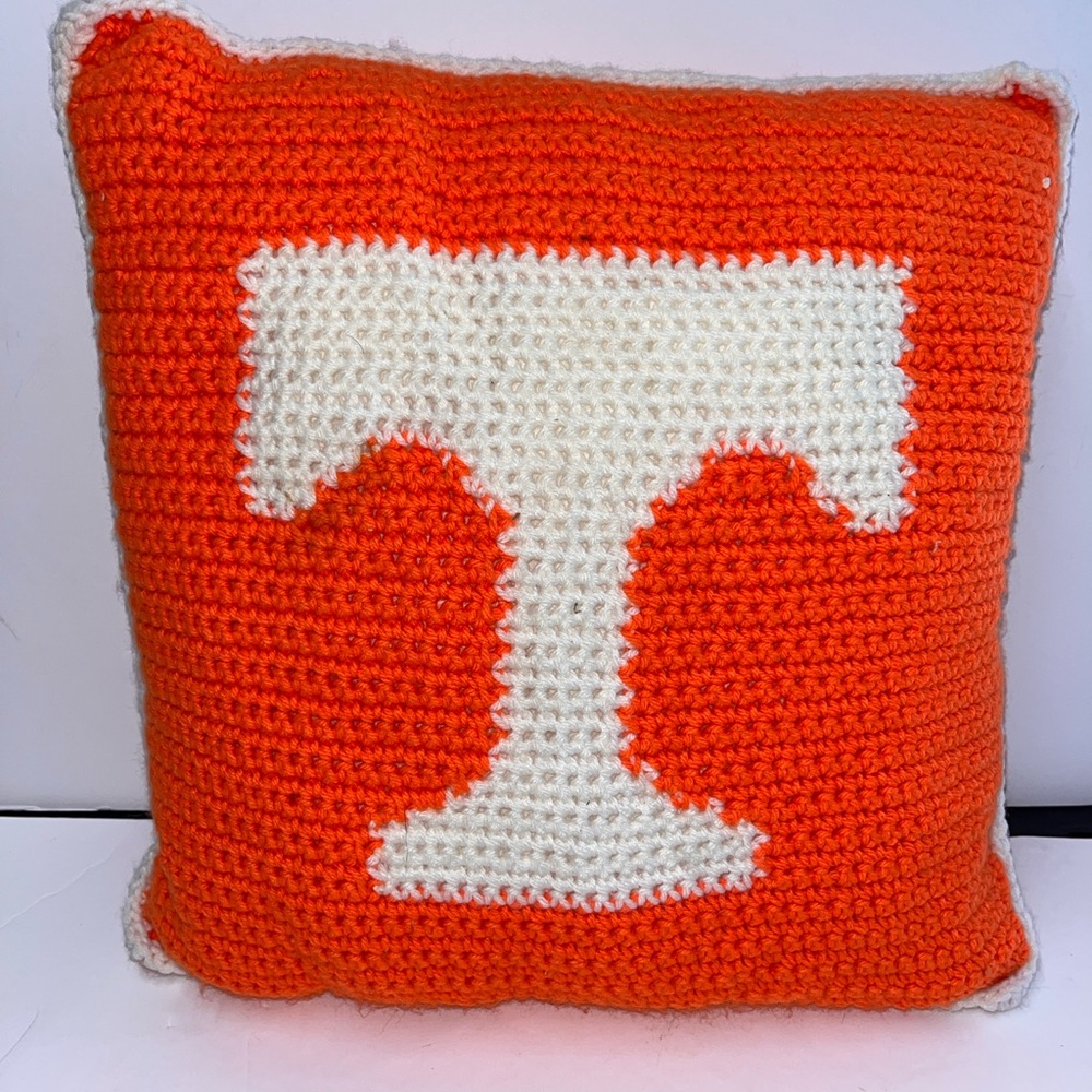 University of Tennessee Volunteers 70’s Hand Made Crochet Pillow 16”x16” Mint